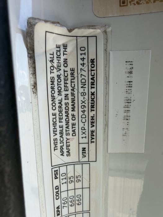 2022 Peterbilt 567 — photo 28