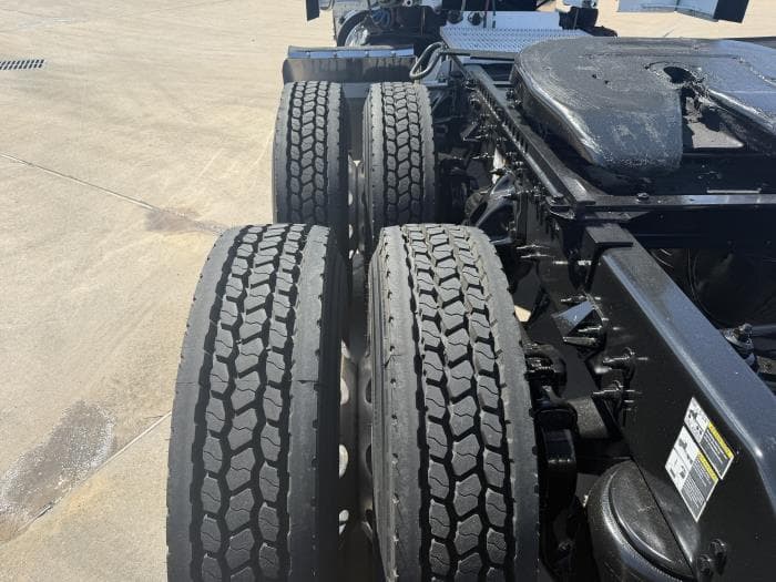 2022 Peterbilt 567 in Orlando, FL — photo 13