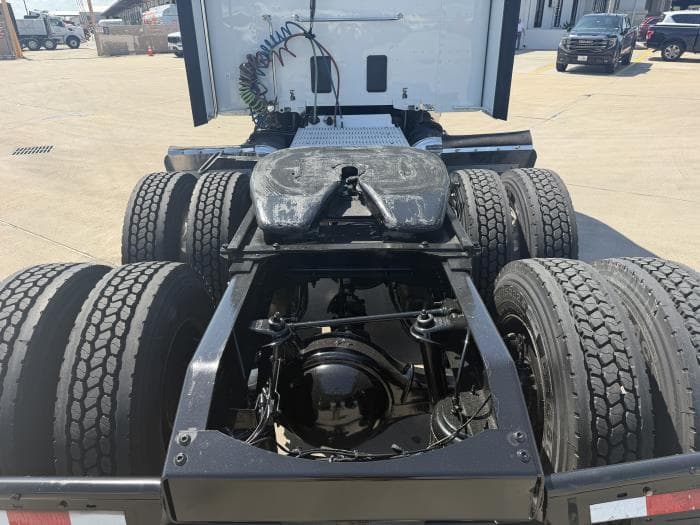 2022 Peterbilt 567 in Orlando, FL — photo 14