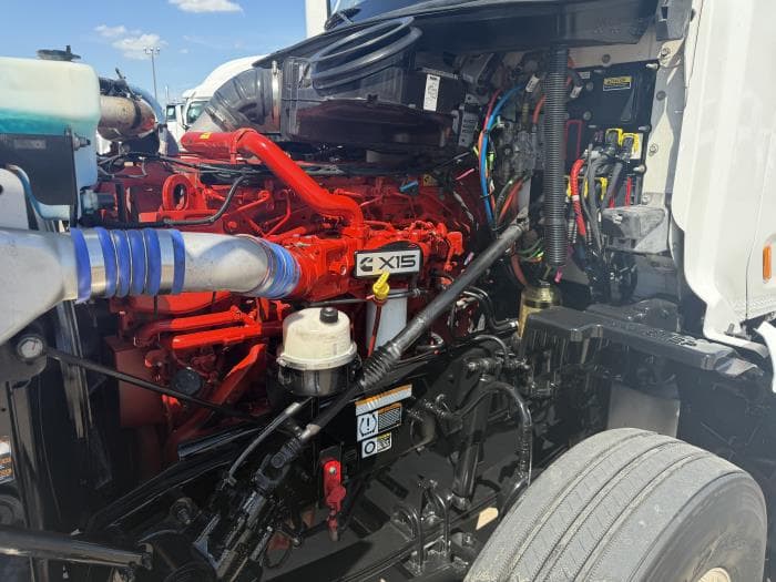 2022 Peterbilt 567 in Orlando, FL — photo 16