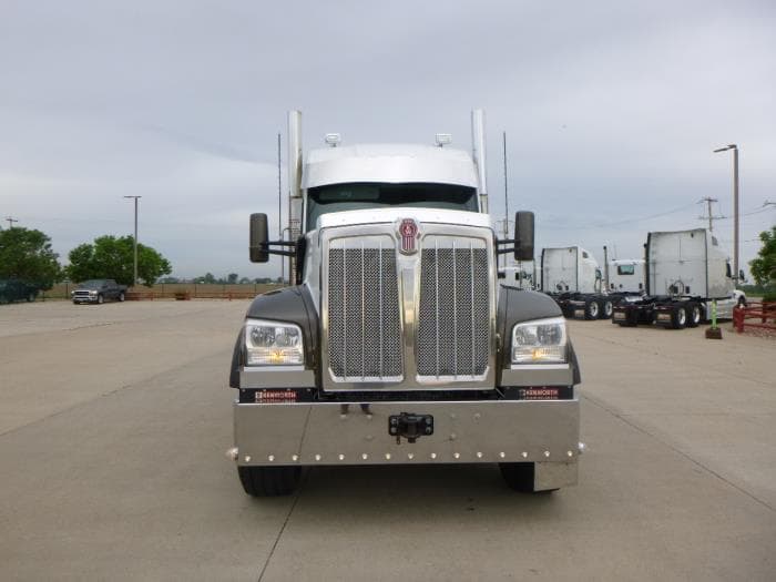 2021 Kenworth W990 — photo 4
