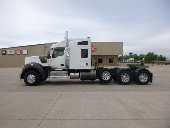 2021 Kenworth W990 — photo 5