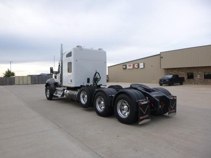2021 Kenworth W990 — photo 6