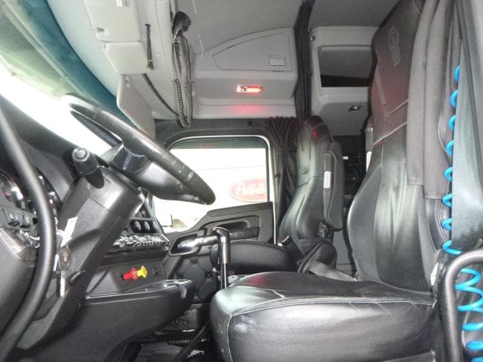 2021 Kenworth W990 — photo 23