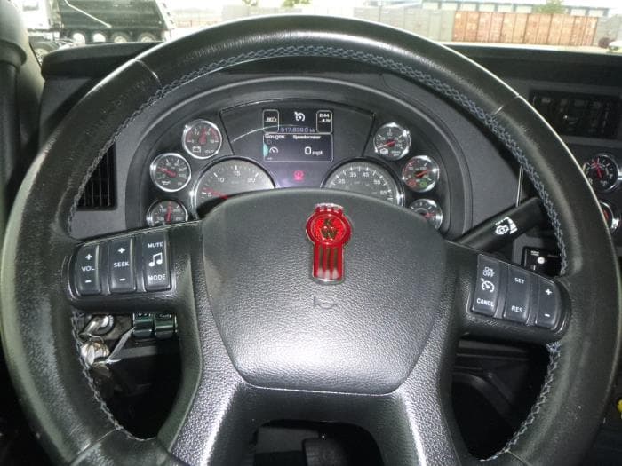 2021 Kenworth W990 — photo 26