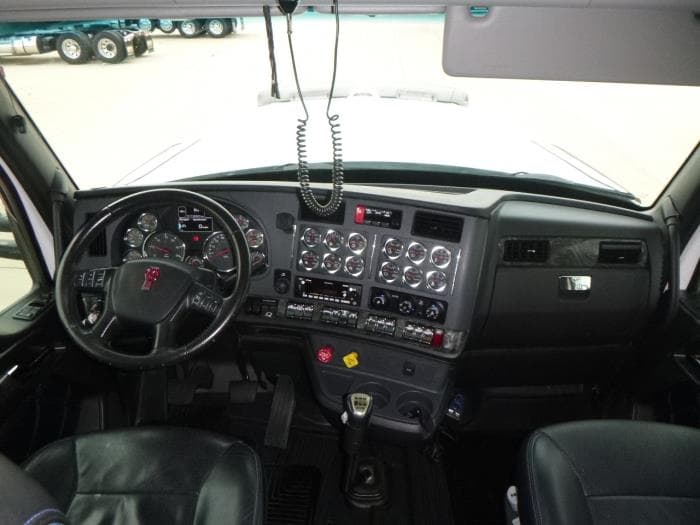 2021 Kenworth W990 — photo 32