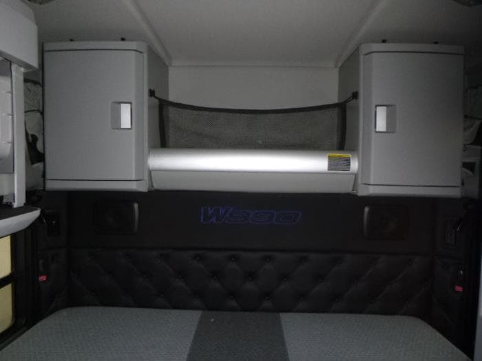 2021 Kenworth W990 — photo 33