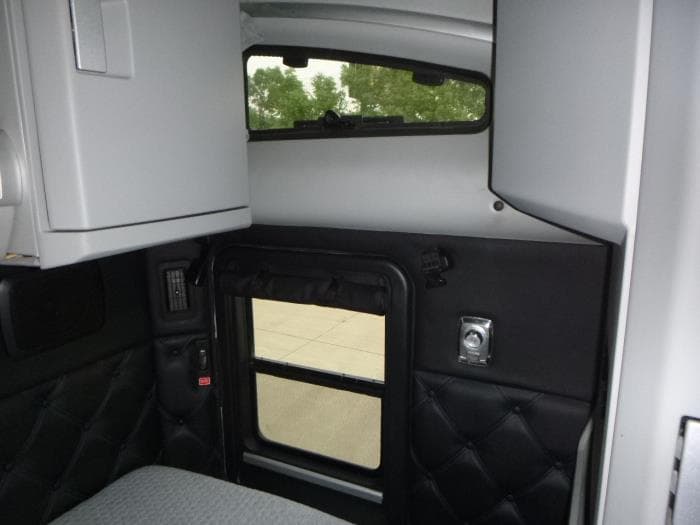 2021 Kenworth W990 — photo 36