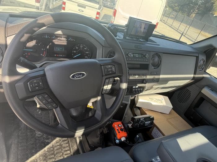 2027 Ford F-650 — photo 13