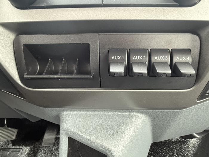 2027 Ford F-750 — photo 15