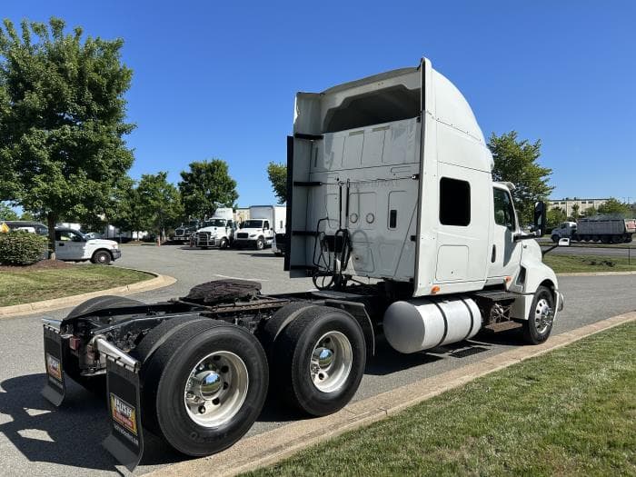 2018 International LT — photo 8