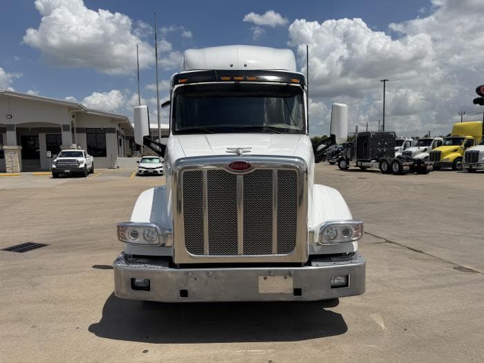 2022 Peterbilt 567 in Jacksonville, FL — photo 9