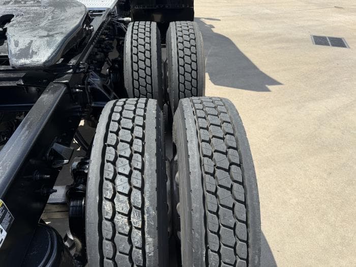 2022 Peterbilt 567 in Jacksonville, FL — photo 12