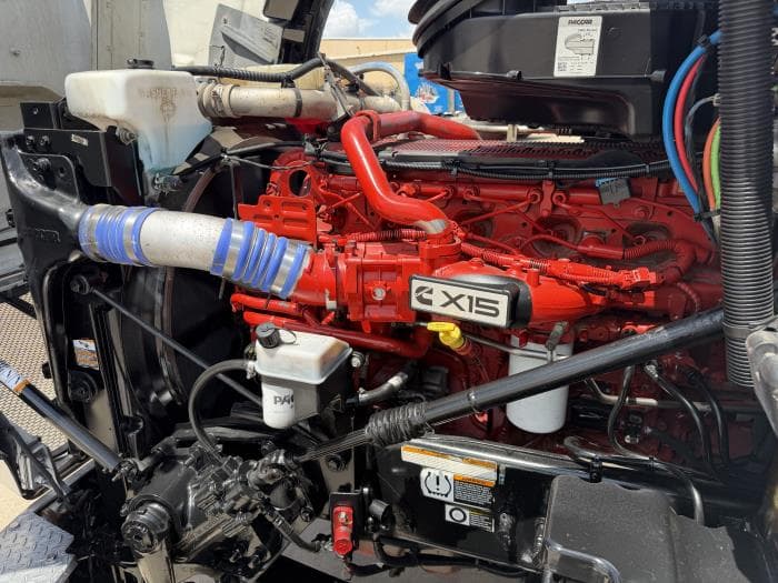 2022 Peterbilt 567 in Jacksonville, FL — photo 17