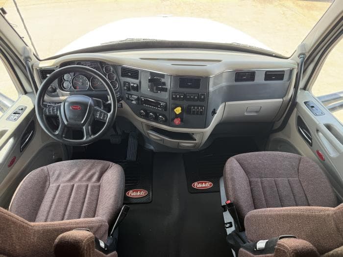 2022 Peterbilt 567 in Jacksonville, FL — photo 32