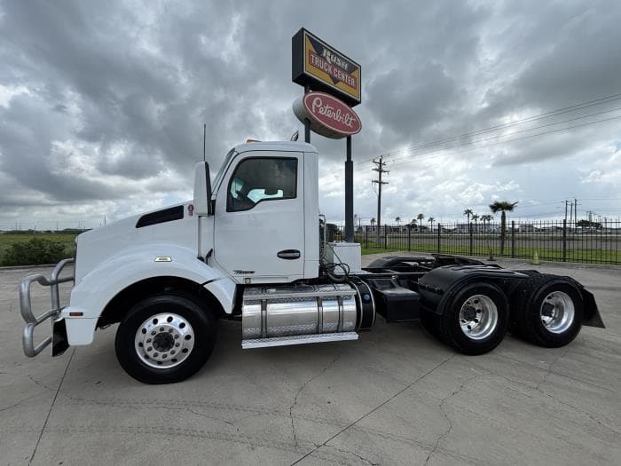 2017 Kenworth T880 — photo 3