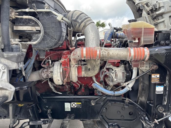 2017 Kenworth T880 — photo 7