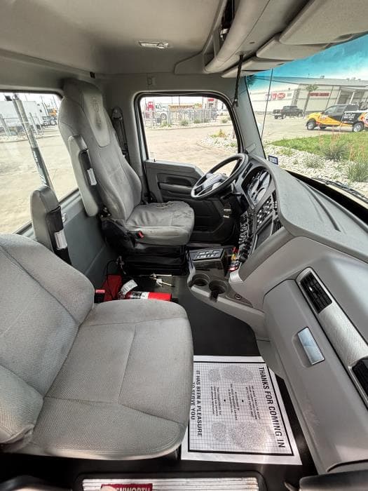 2017 Kenworth T880 — photo 10