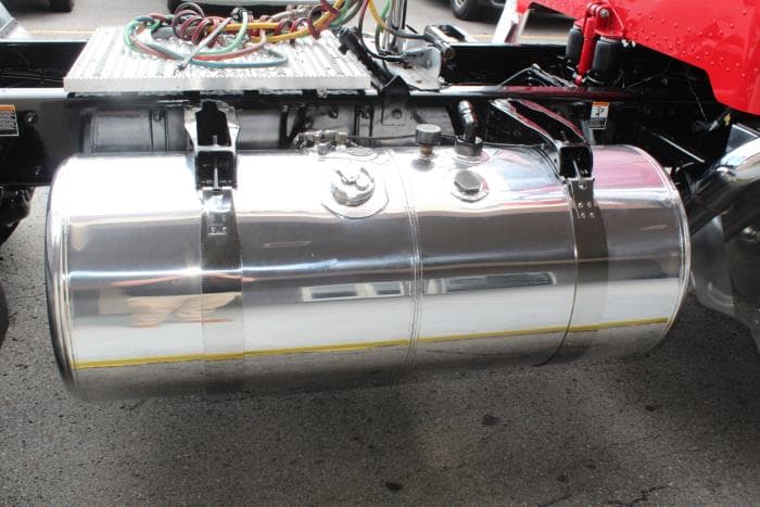 2023 Peterbilt 389 — photo 8
