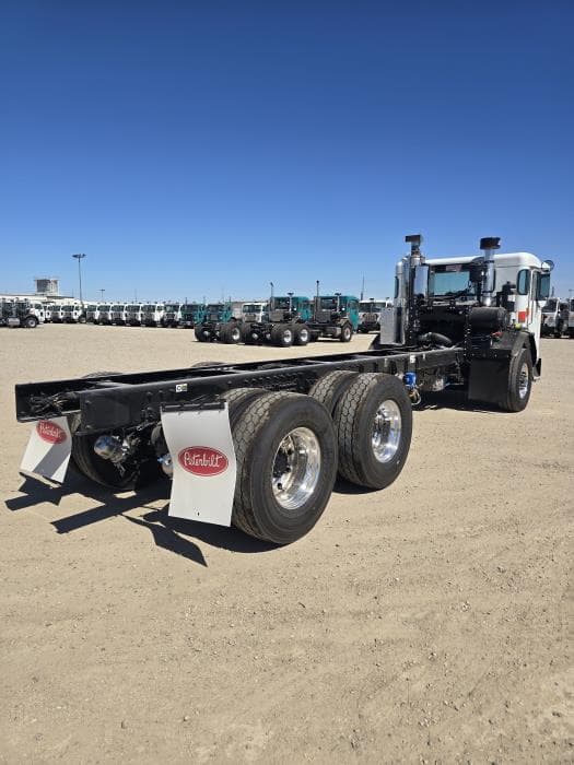2026 Peterbilt 520 — photo 6