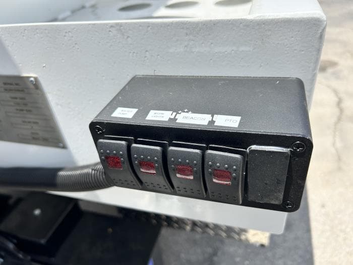 2026 Hino L6 — photo 11
