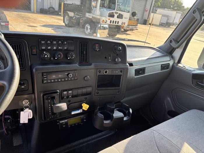 2022 International MV — photo 14