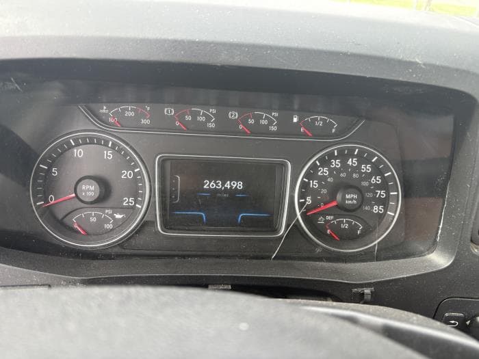 2021 International LT — photo 2