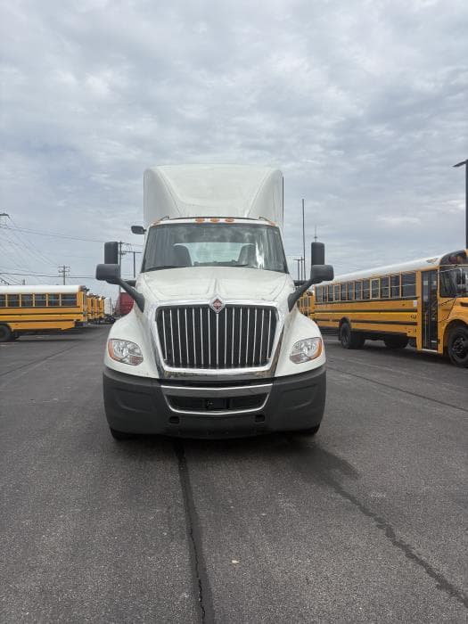 2021 International LT — photo 8