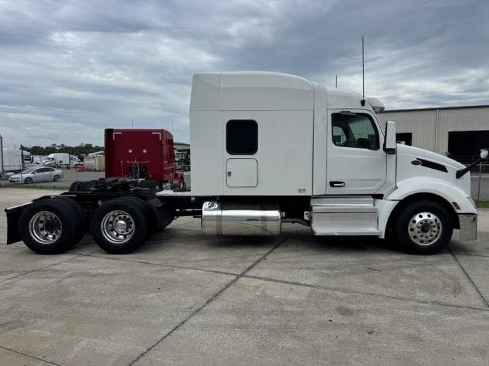 2022 Peterbilt 579 — photo 5