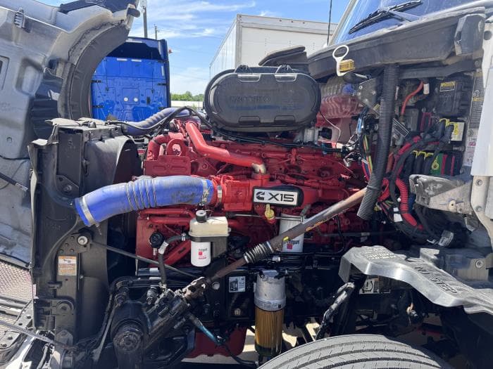2022 Kenworth T680 — photo 18