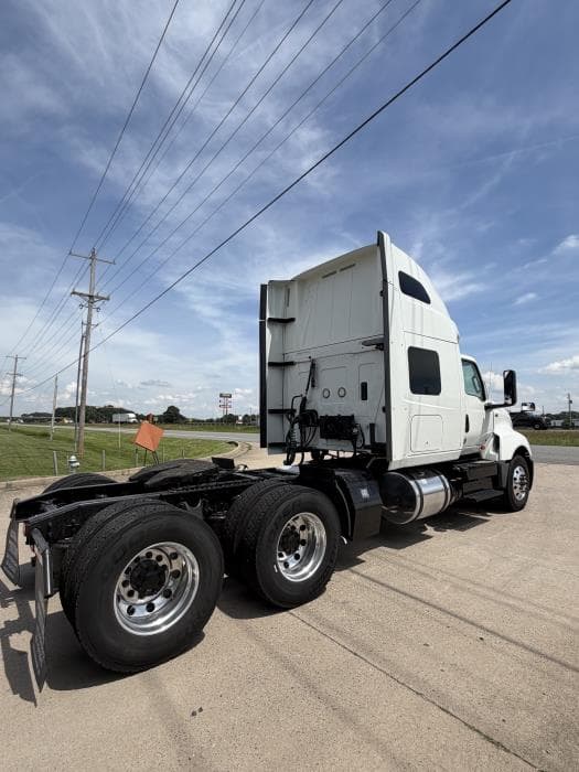 2019 International LT — photo 5