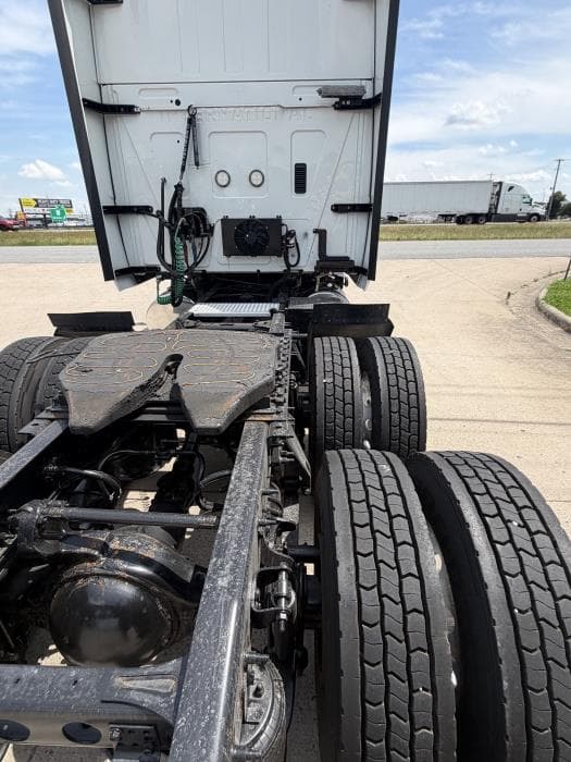 2019 International LT — photo 9