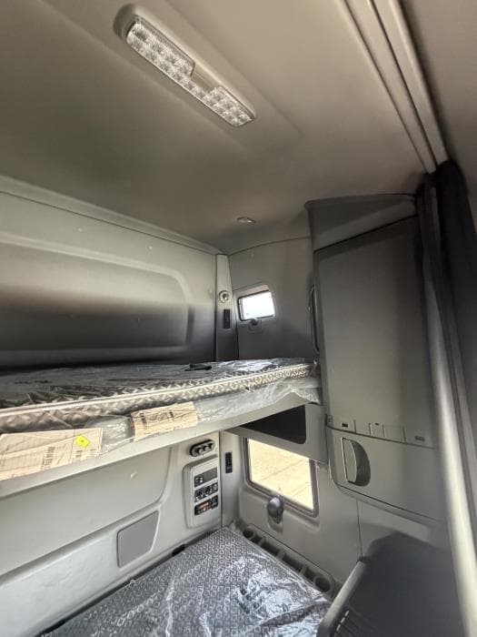 2019 International LT — photo 30