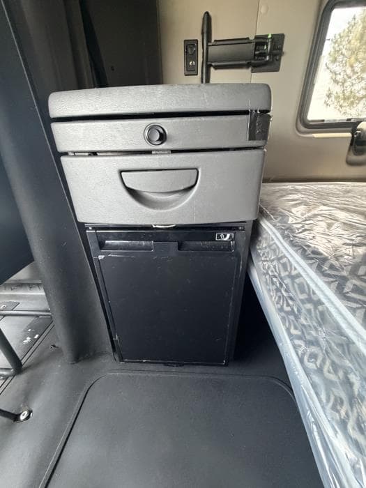 2019 International LT — photo 32