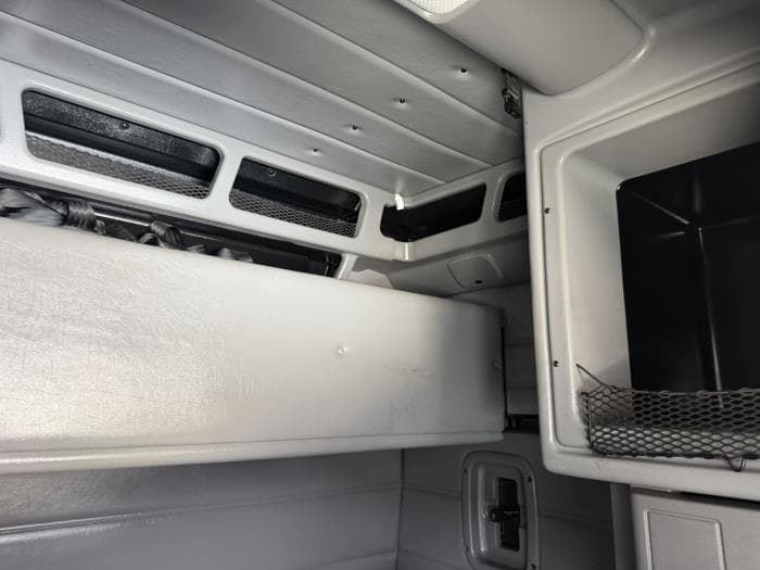 2022 Peterbilt 389 — photo 16
