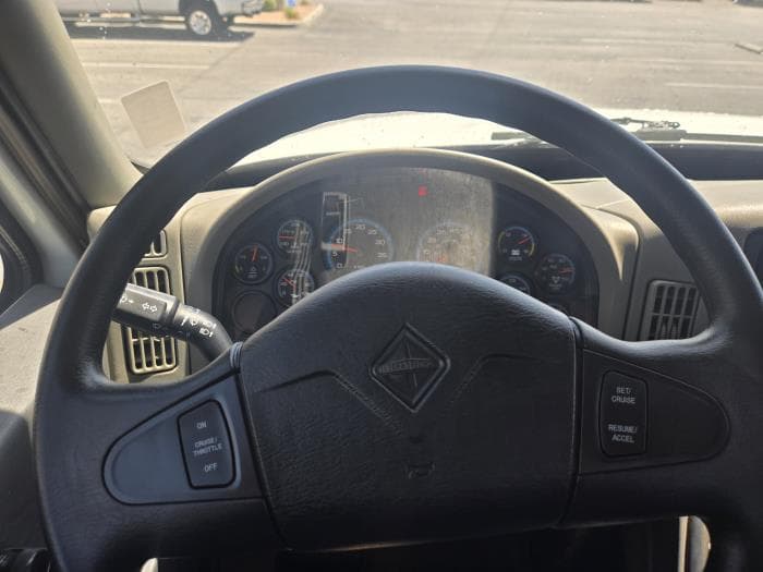 2019 International 4300 — photo 10