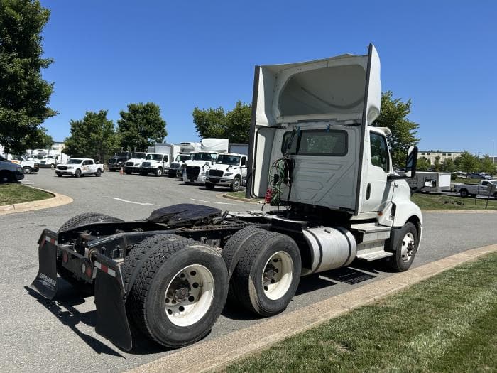 2020 International LT — photo 8