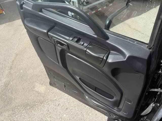 2019 Hino 268 — photo 10