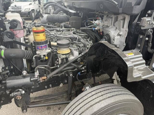 2019 Hino 268 — photo 13