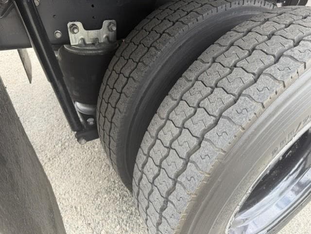 2019 Hino 268 — photo 14
