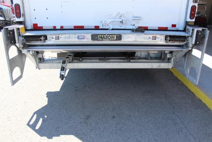 2020 Peterbilt 337 — photo 11