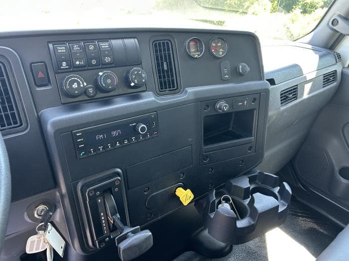 2022 International MV — photo 15