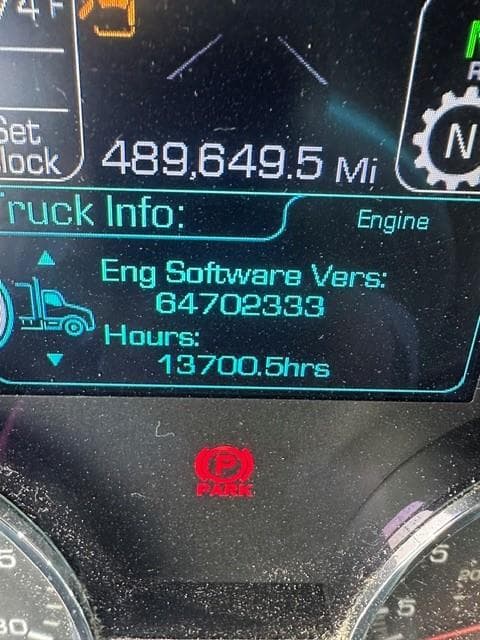 2022 Kenworth T680 — photo 12