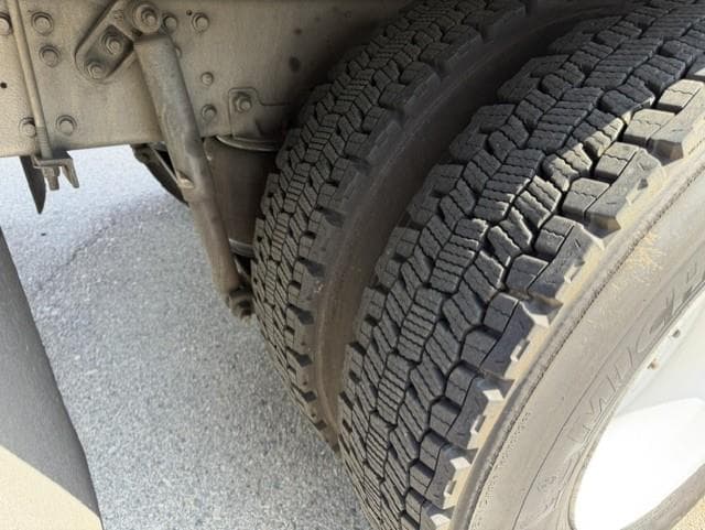 2018 Hino 268 — photo 12
