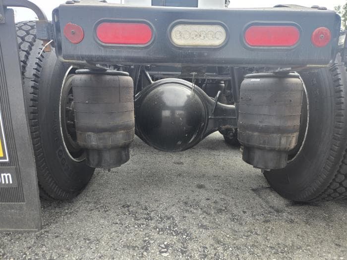2019 Peterbilt 579 — photo 8