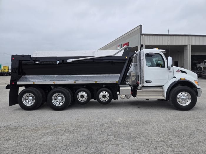 2027 Peterbilt 548 — photo 7
