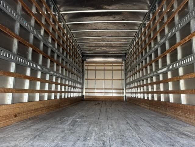 2020 Hino 268 — photo 7