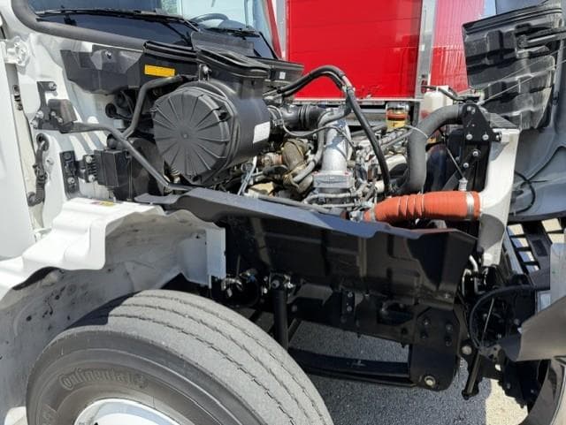 2020 Hino 268 — photo 16
