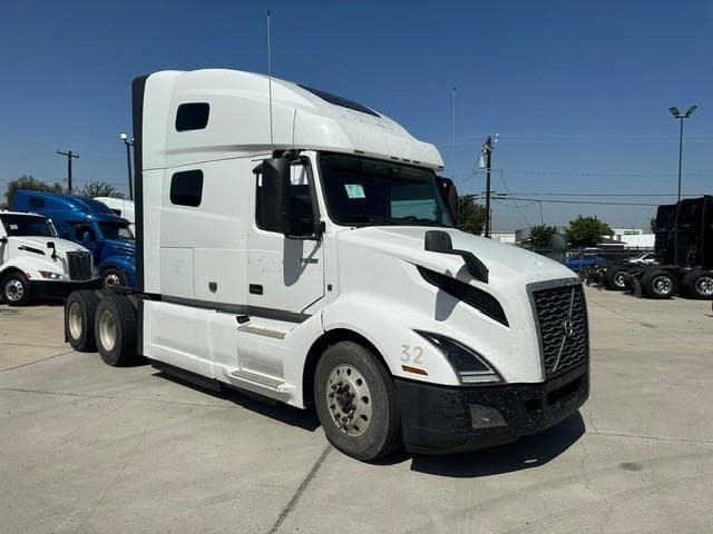 2022 Volvo VNL 760 — photo 7