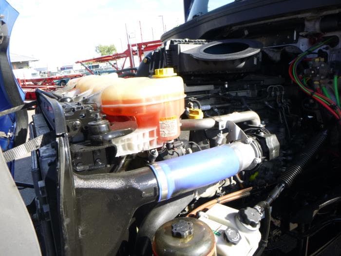 2020 Freightliner Cascadia — photo 18